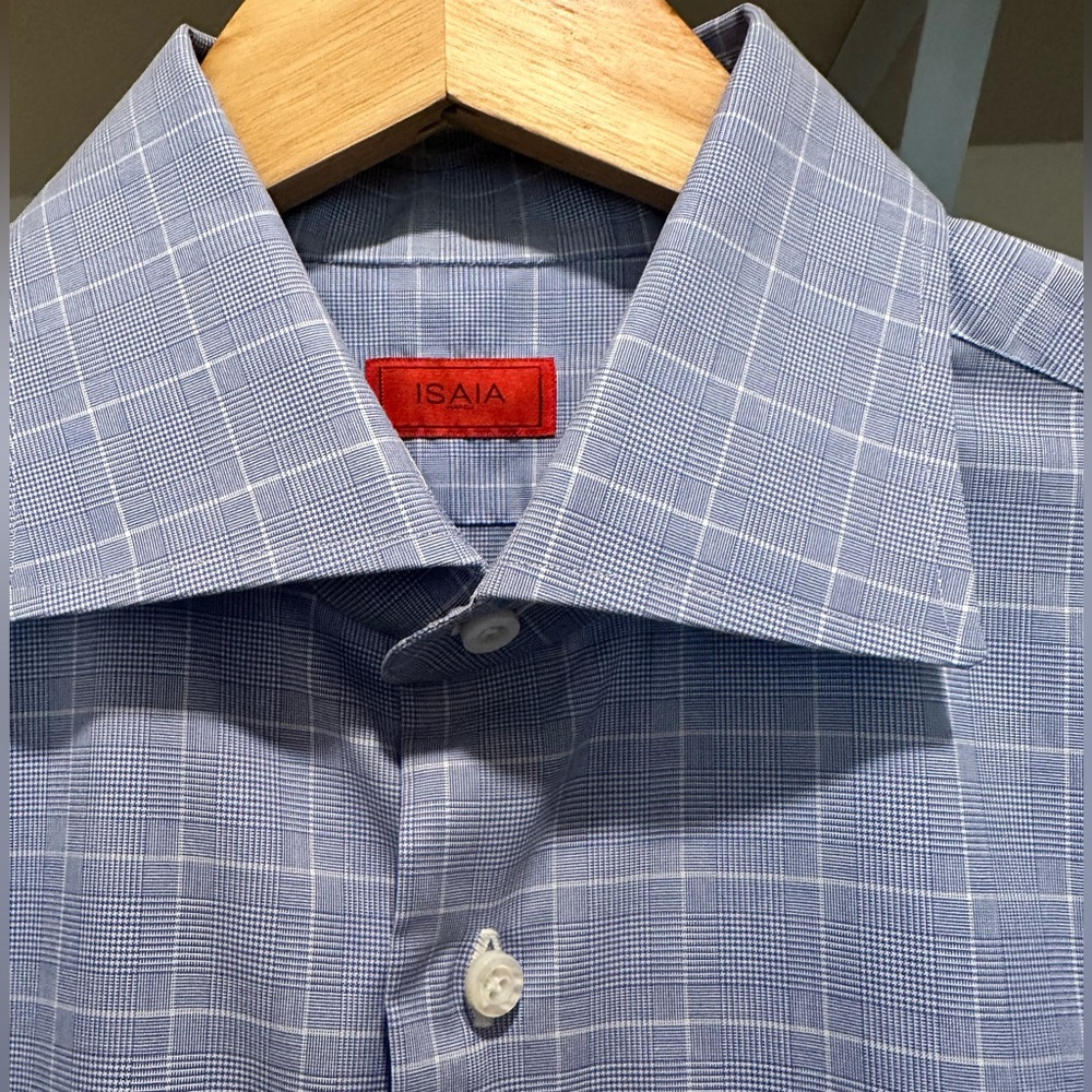 Isaia men’s dress shirt. 100% cotton. Measurements in description for sizing.